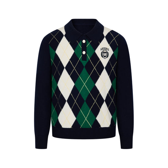 Part of The Ivy Archive. Master the 90s preppy aesthetic with our 100% sheep wool argyle polo sweater, featuring a classic collegiate pattern and crest embroidery.