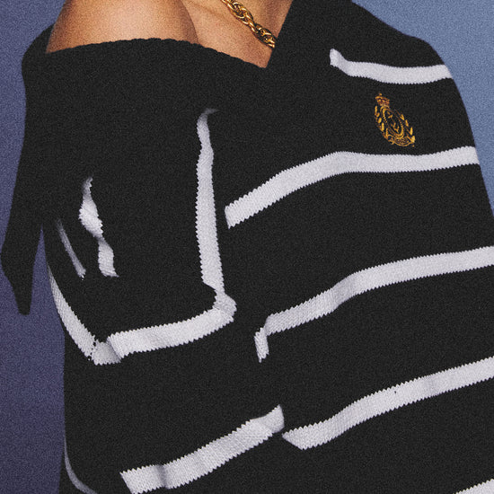 Arosris navy breton striped nautical zip collar sweater featuring an oversized sailor collar and retro ring pull, elegantly styled for an effortless 90s old money coastal yacht club aesthetic.